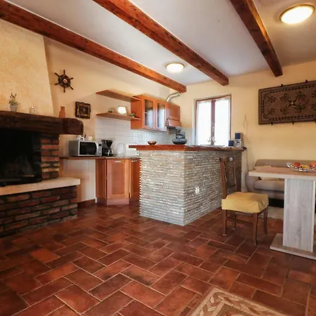 Casa Vesna Tatil Evi *