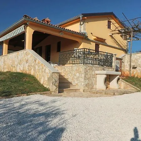 Casa Vesna Tatil Evi *